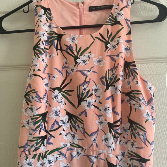 Banana Republic dress - Picture 2 of 4